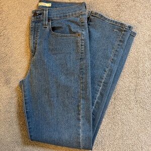 Levi’s 724 high rise straight denim jeans 28